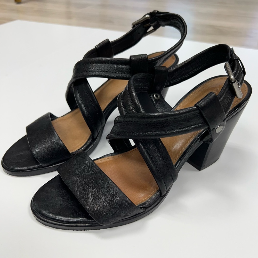 FRYE Dani Criss Cross Leather Sandals Black Size 9
